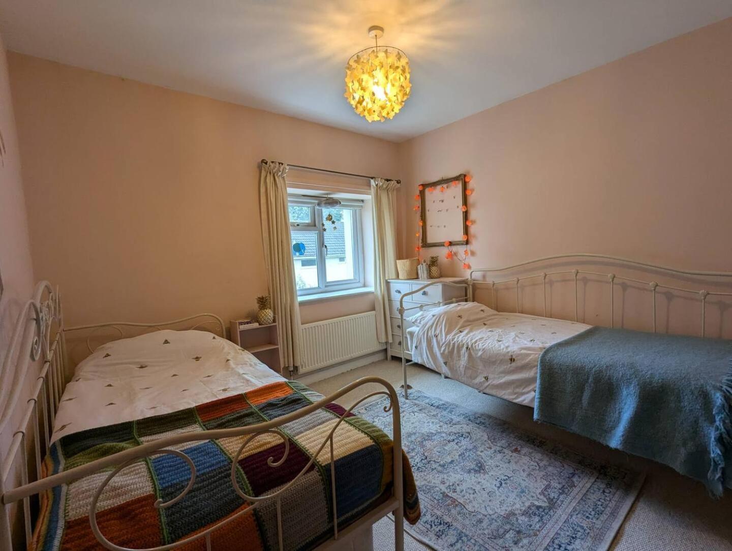 Cottage In The Heart Of Frome Buitenkant foto